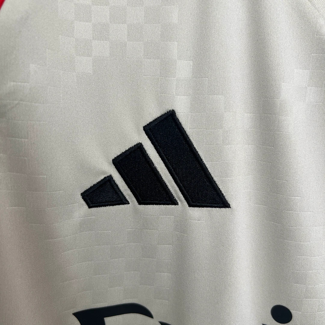 2025/2026 Benfica Away Kit
