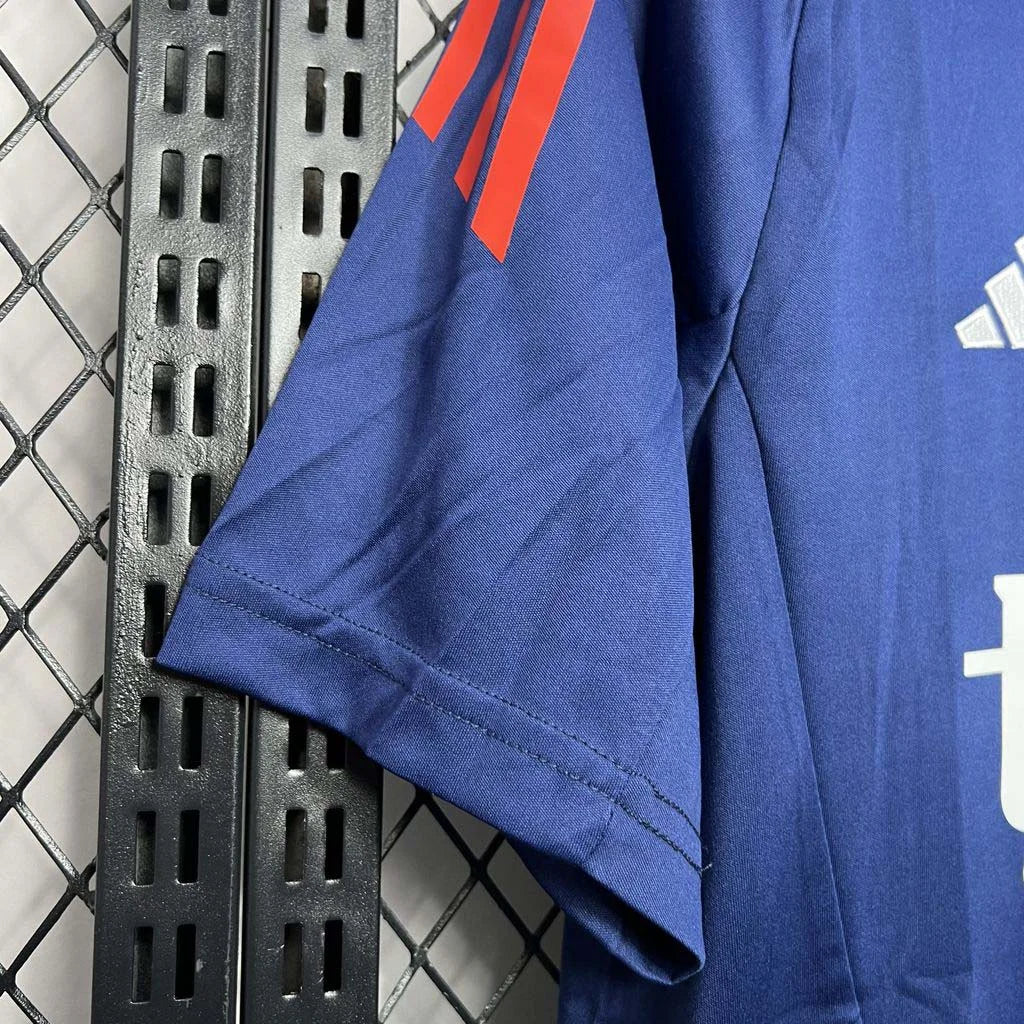 2024/2025 Manchester United Pre-Match Kit