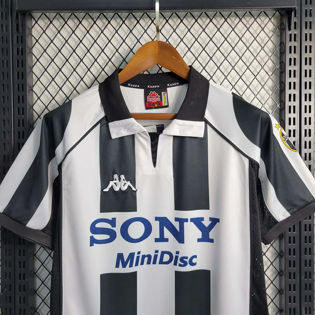 1997-1998 Retro Juventus Home Jersey
