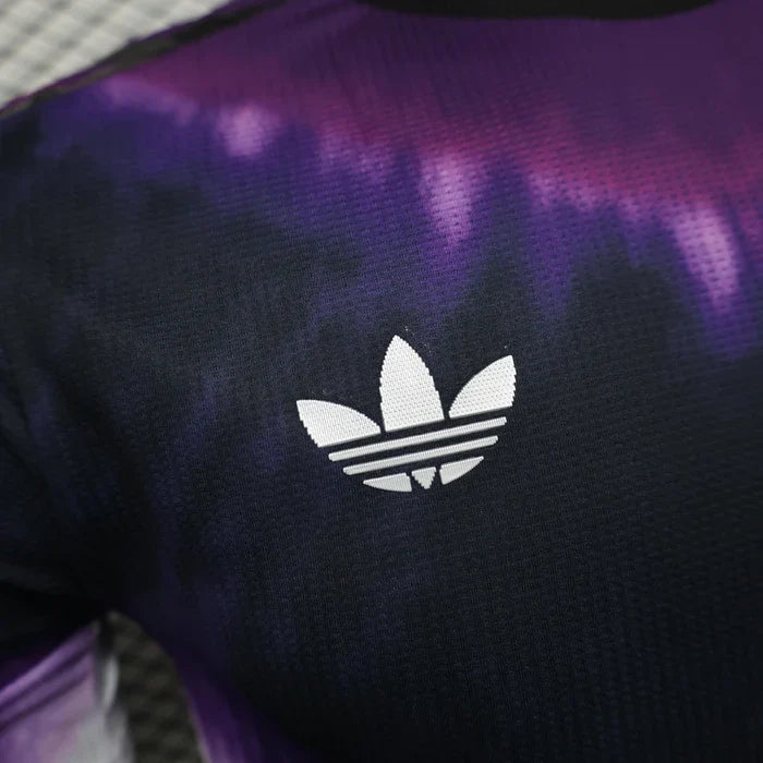 Real Madrid "Galactic Blanc" Limited Jersey