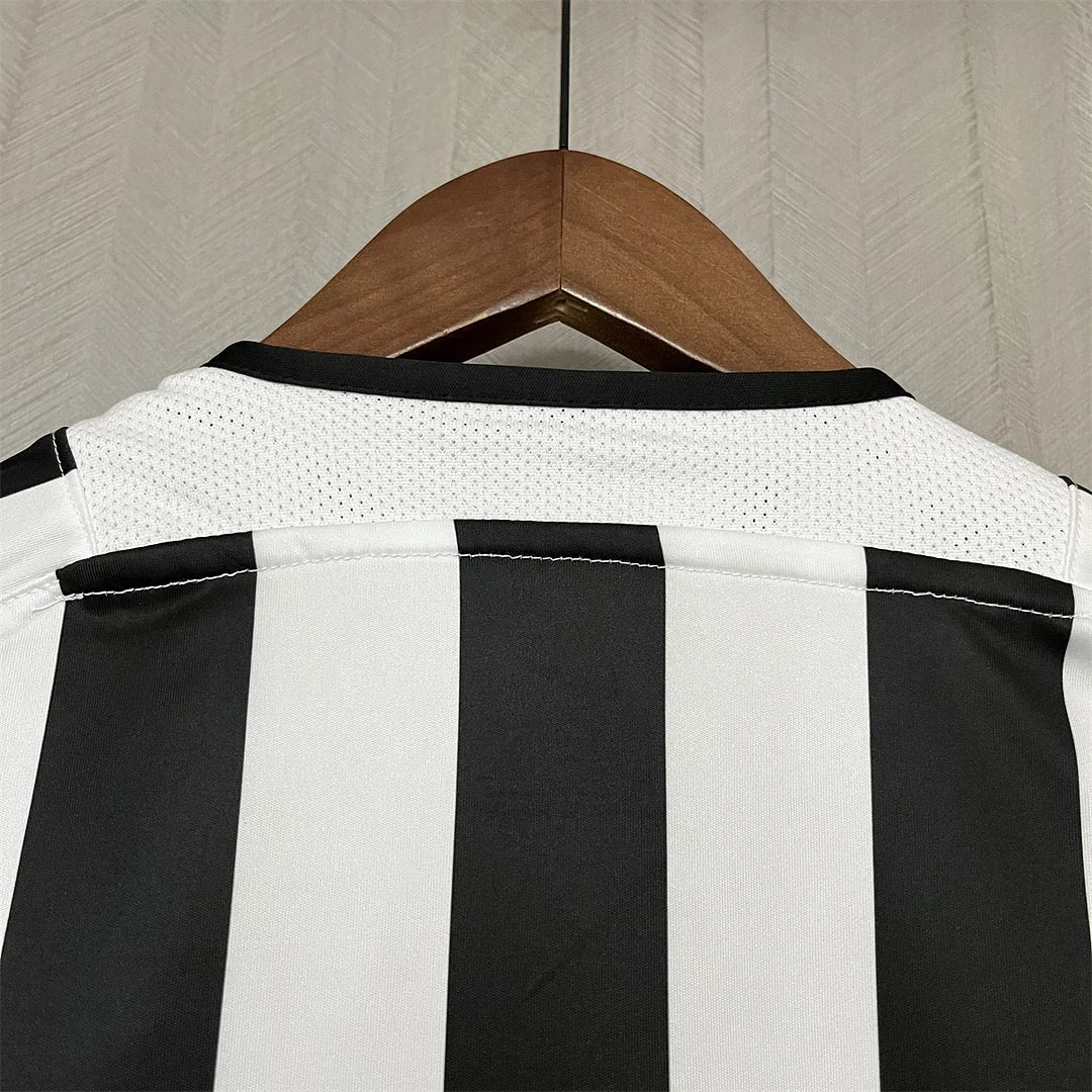 2003-2004 Retro Juventus Home Jersey