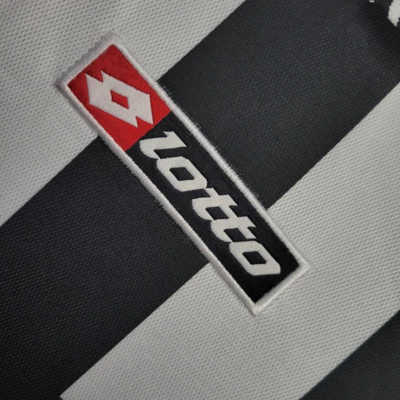 2001-2002 Retro Juventus Home Jersey