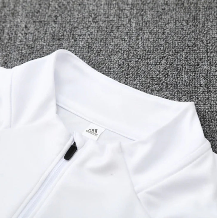 2025/2026 Manchester United White Tracksuit