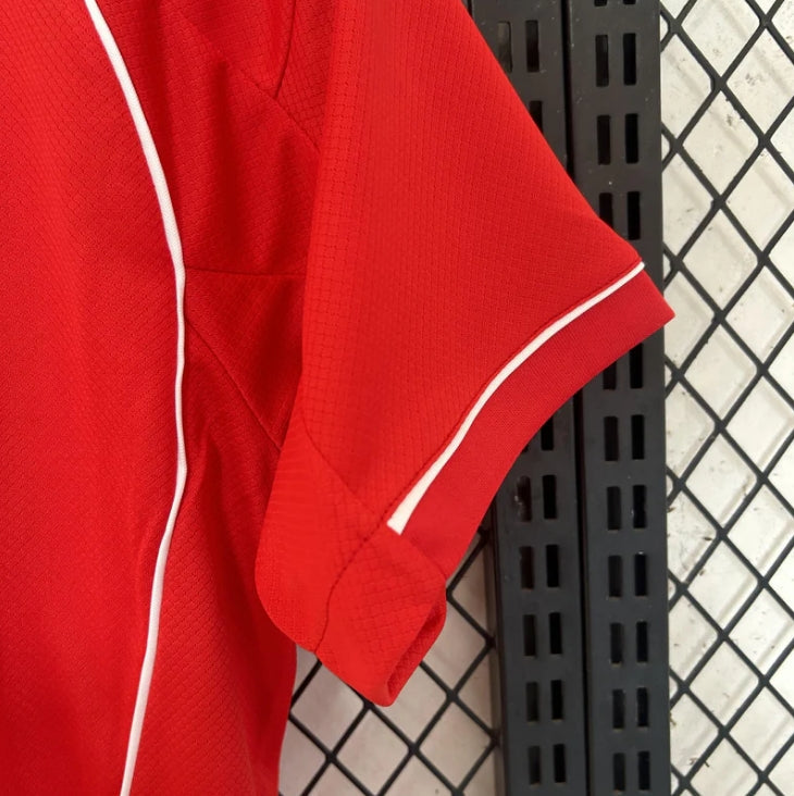 Liverpool 25-26 Home Kit