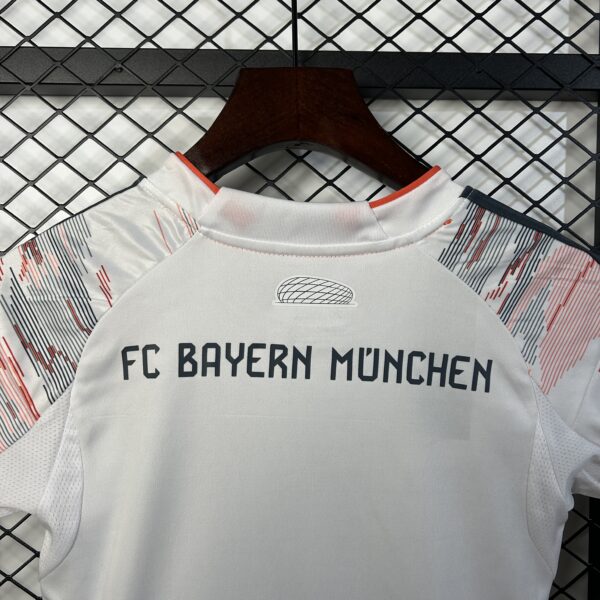 2025/2026 Bayern Munchen Away Kit Kids Size