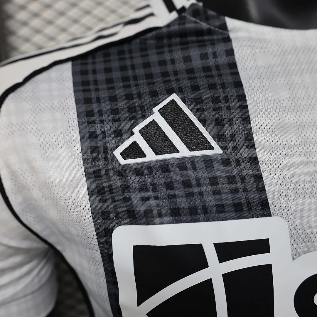 2025/2026 Newcastle United Home Kit