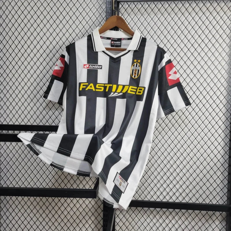 2001-2002 Retro Juventus Home Jersey