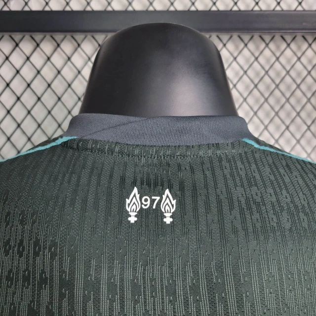 2024/2025 Liverpool Away Kit