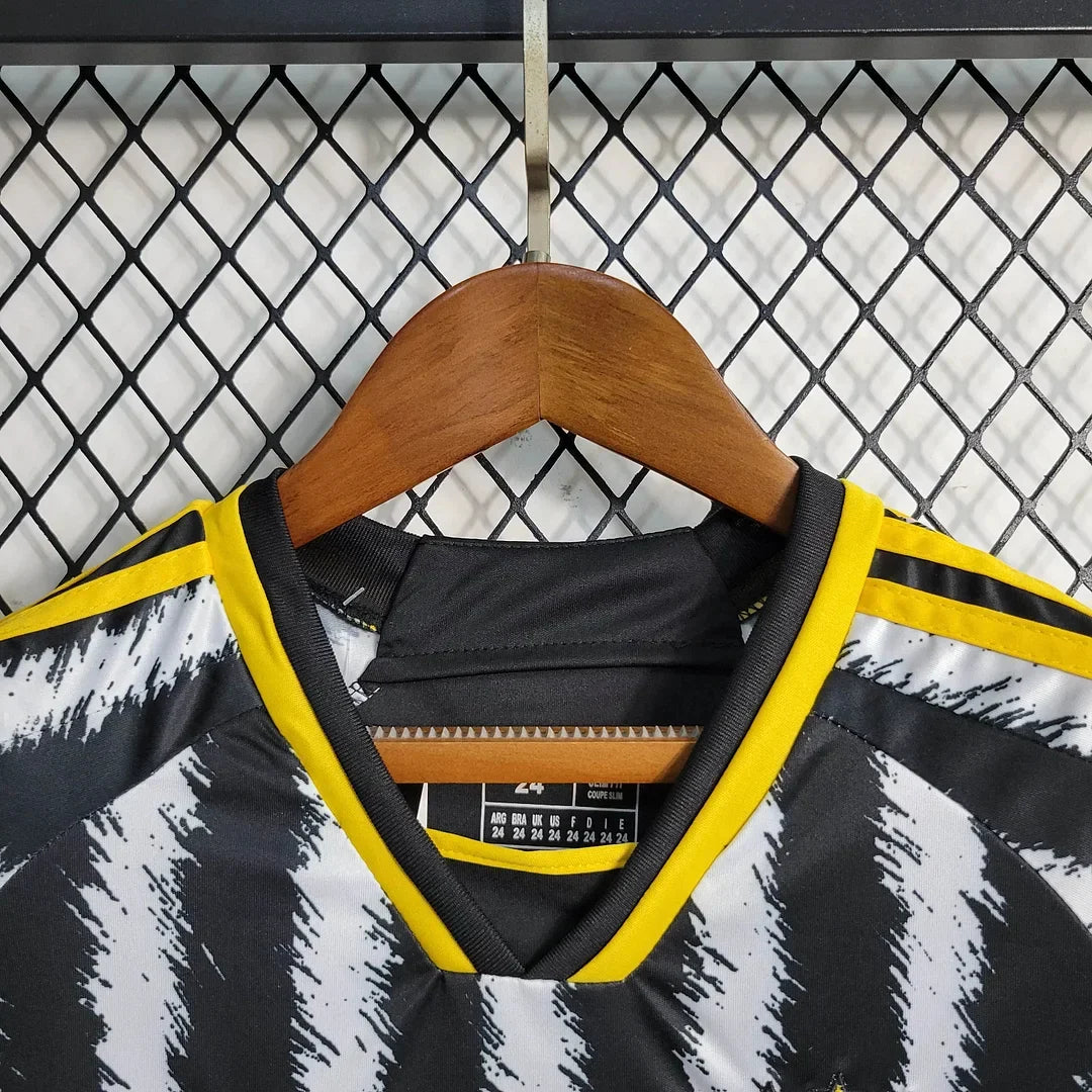 2023/2024 Juventus Home Kids Size