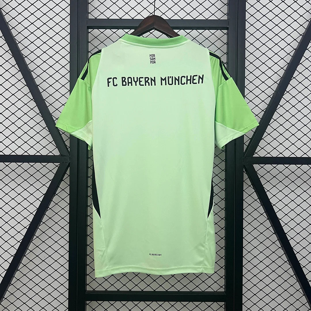 2025/2026 Bayern Munchen Green Goalkeeper Kit