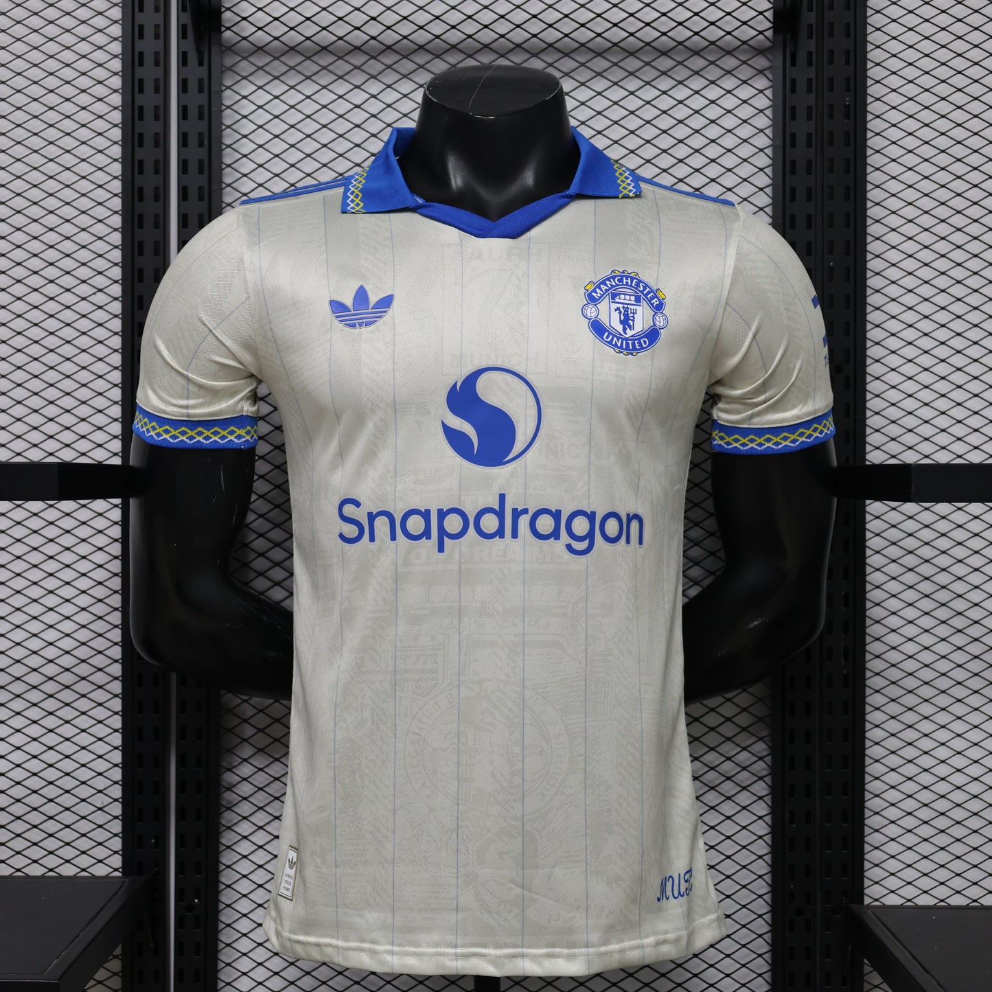 Manchester United "Royal Ivory" Limited Jersey