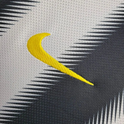 2011-2012 Retro Juventus Home Jersey
