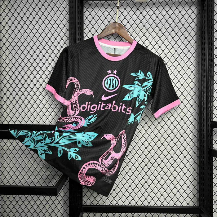 Inter Milan "Serpente Rosa" Limited Jersey