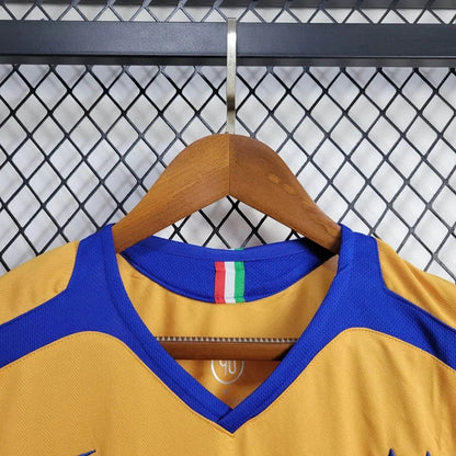 2005-2006 Retro Juventus Third Away Jersey