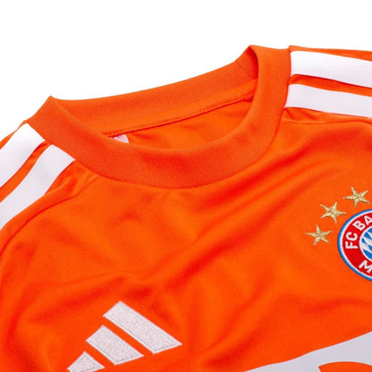 2026/2027 Bayern Munchen Goalkeeper Kit