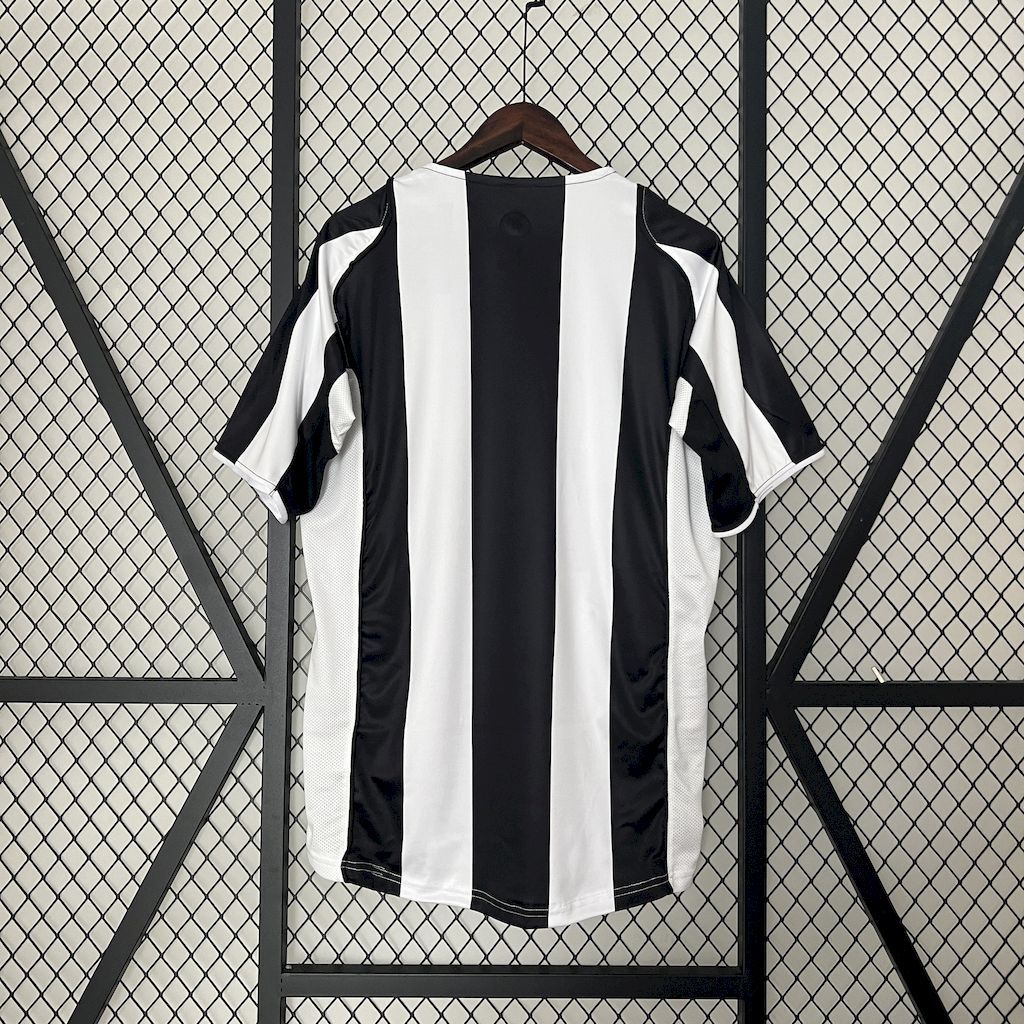 2004-2005 Retro Juventus Home Jersey