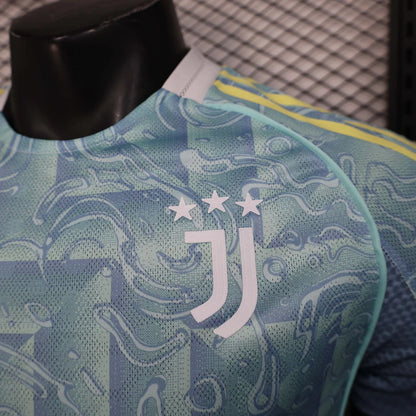 2025/2026 Juventus Away Kit