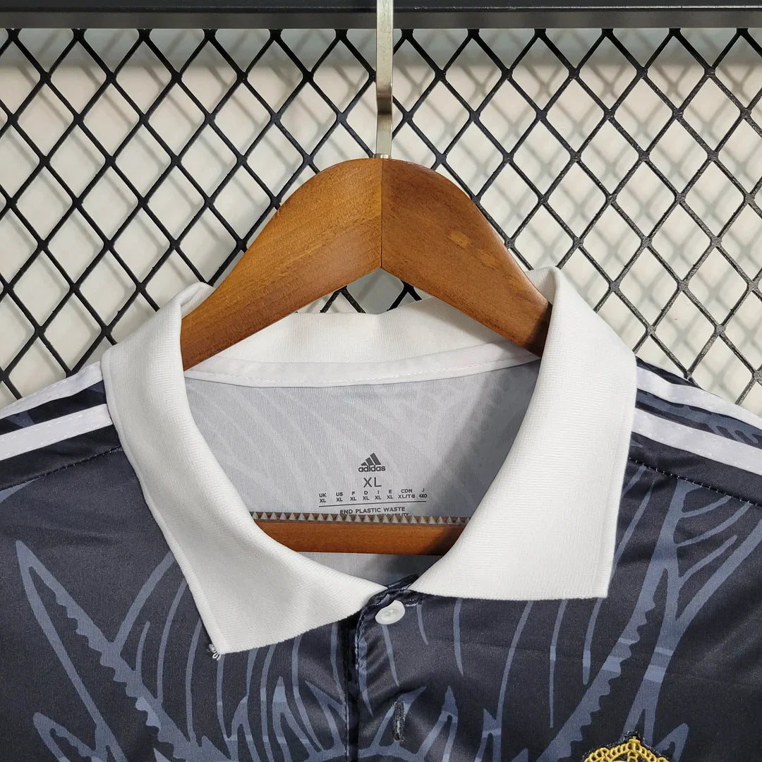 Real Madrid "Dragón Negro" Limited Jersey