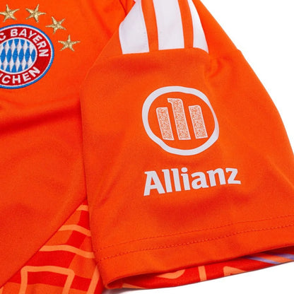 2026/2027 Bayern Munchen Goalkeeper Kit
