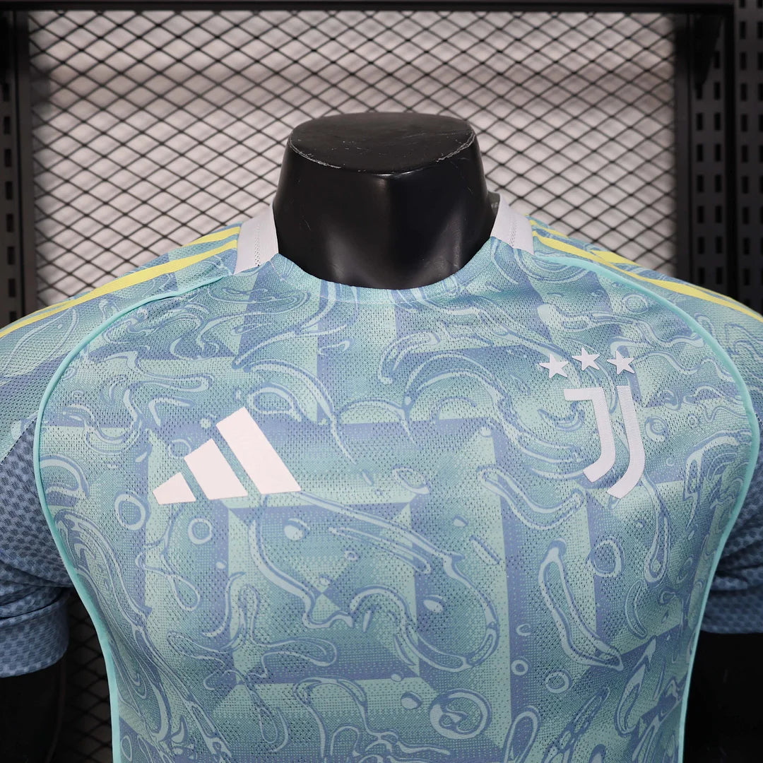 2025/2026 Juventus Away Kit
