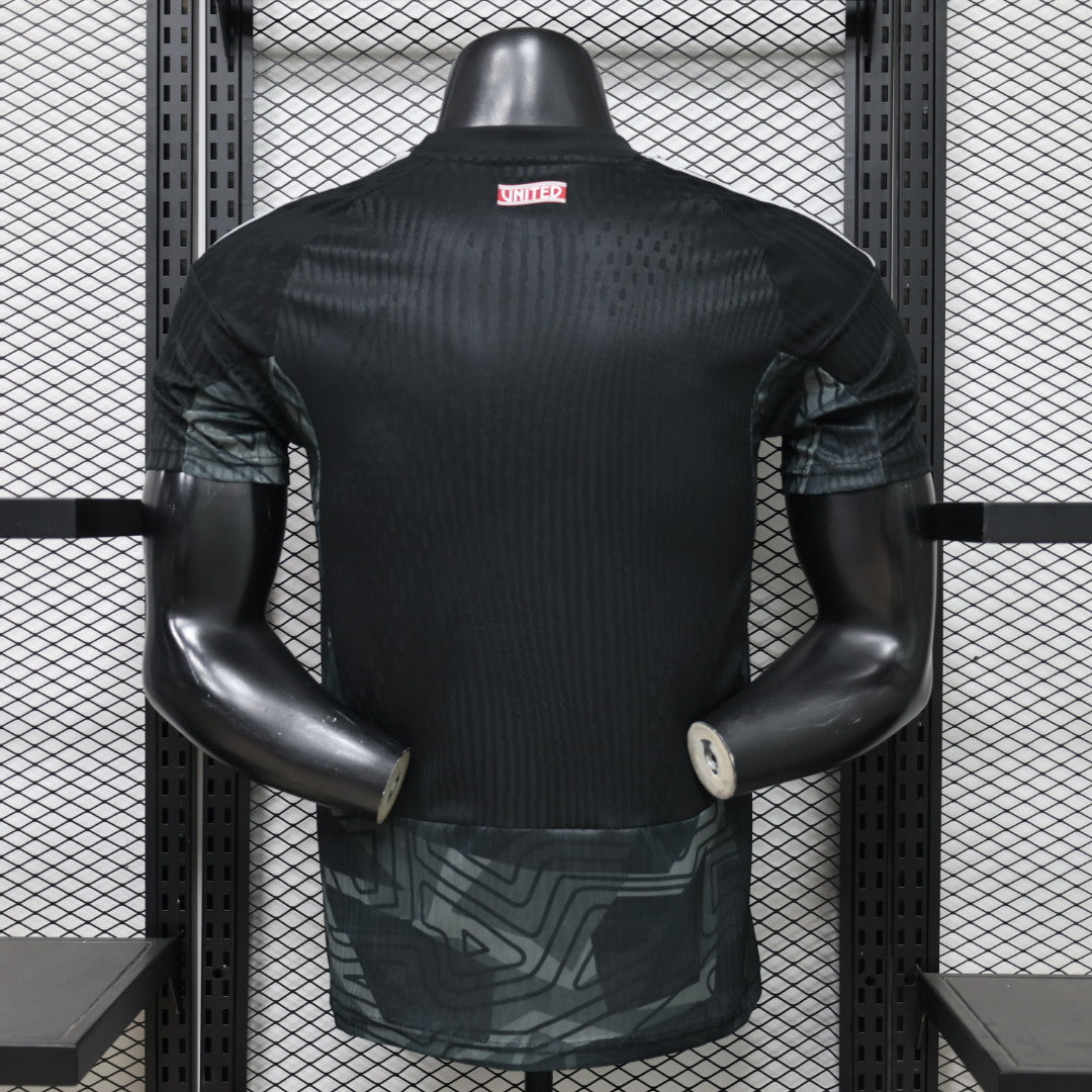 2026/2027 Manchester United Goalkeeper Kit