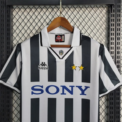 1996-1997 Retro Juventus Home Jersey