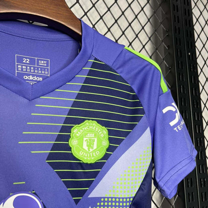 2024/2025 Manchester United Goalkeeper Home Kids Size
