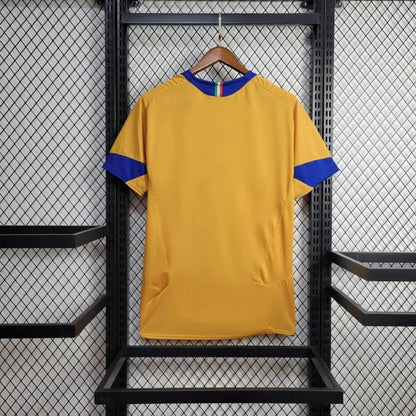 2005-2006 Retro Juventus Third Away Jersey