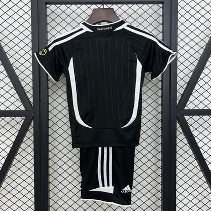 2006/2007 Retro Real Madrid Away Kit Kids Size