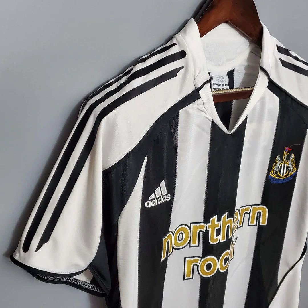 2005-2006 Retro Newcastle United Home Jersey