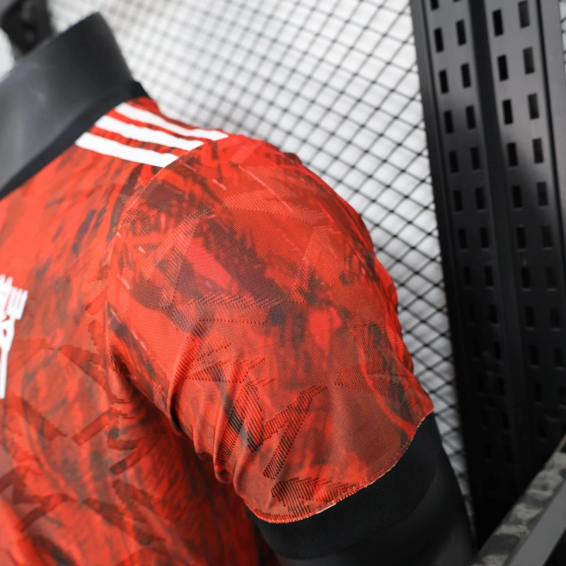 Manchester United "Inferno Pulse" Limited Jersey