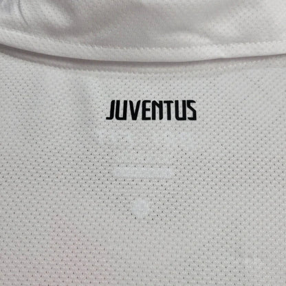 2010-2011 Retro Juventus Away Jersey