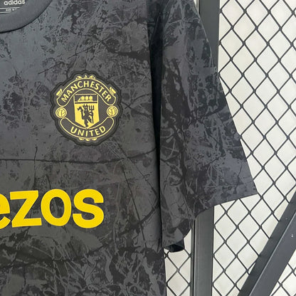 Manchester United ”Night Shift” Limited Jersey