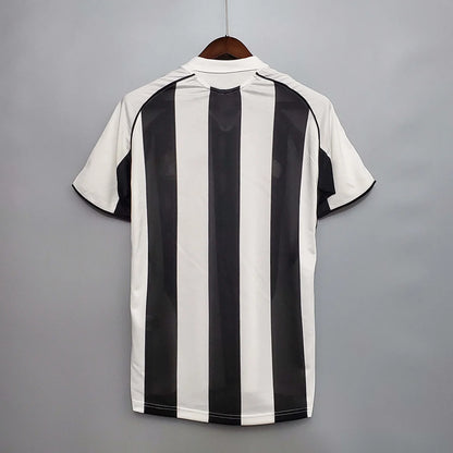 2005-2006 Retro Newcastle United Home Jersey
