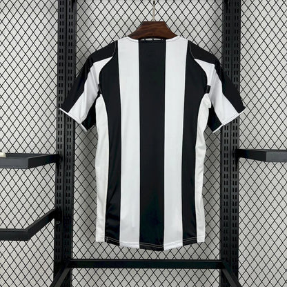 2004-2005 Retro Juventus Home Jersey