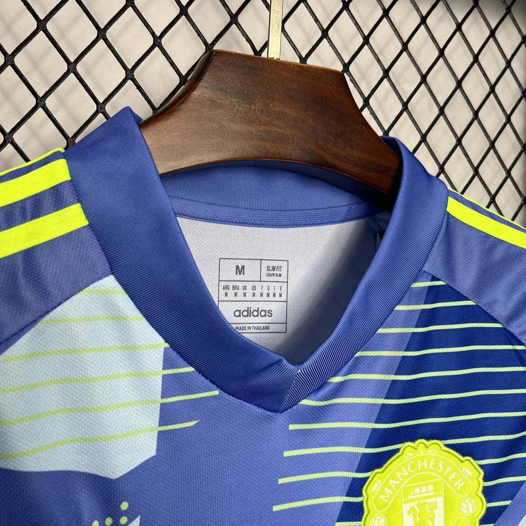 2024/2025 Manchester United Goalkeeper Home