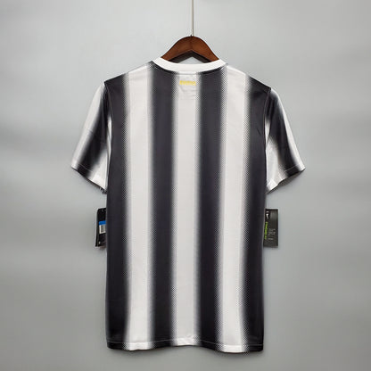 2011-2012 Retro Juventus Home Jersey