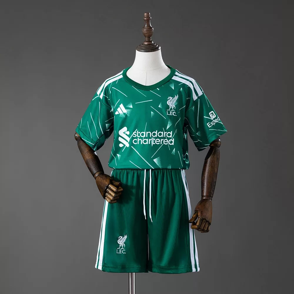 2026/2027 Liverpool Goalkeeper Kit Kids Size