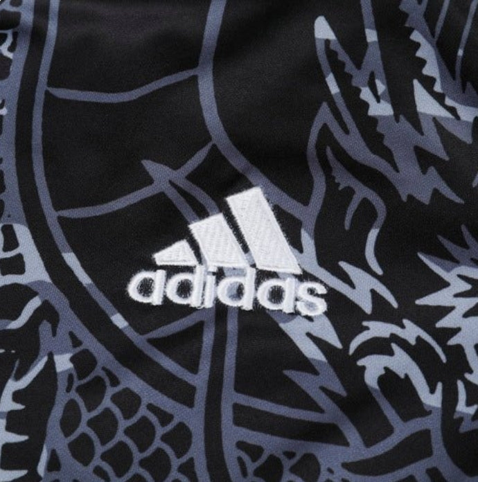 Real Madrid "Dragón Negro" Tracksuit