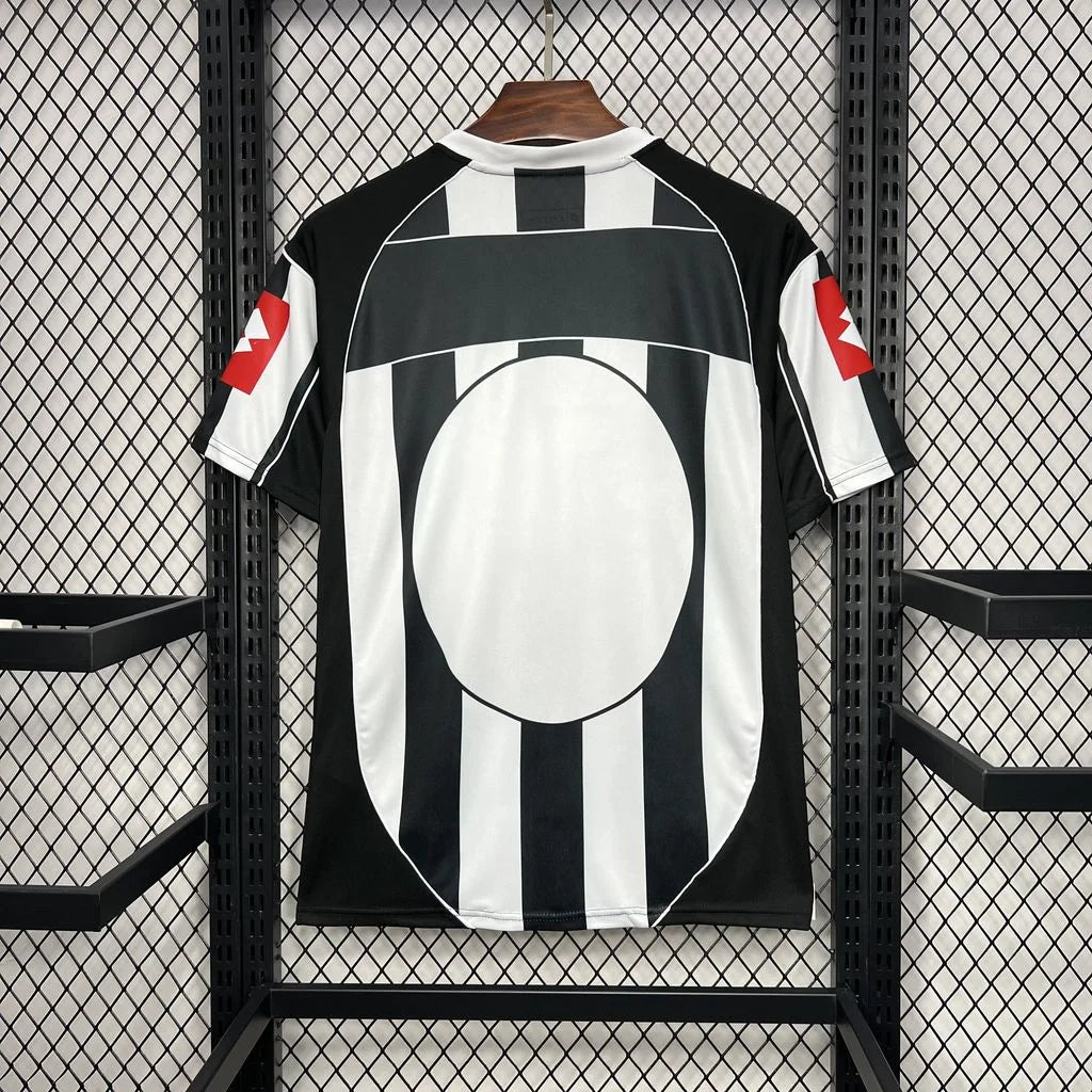 2002-2003 Retro Juventus Home Jersey