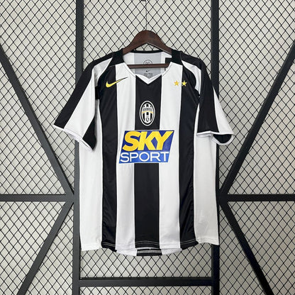 2004-2005 Retro Juventus Home Jersey
