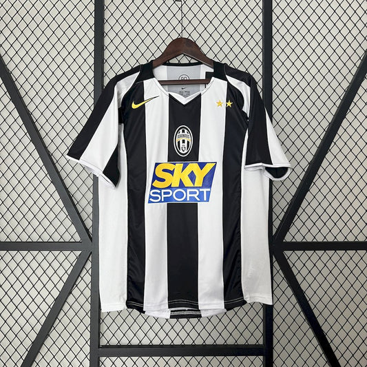 2004-2005 Retro Juventus Home Jersey