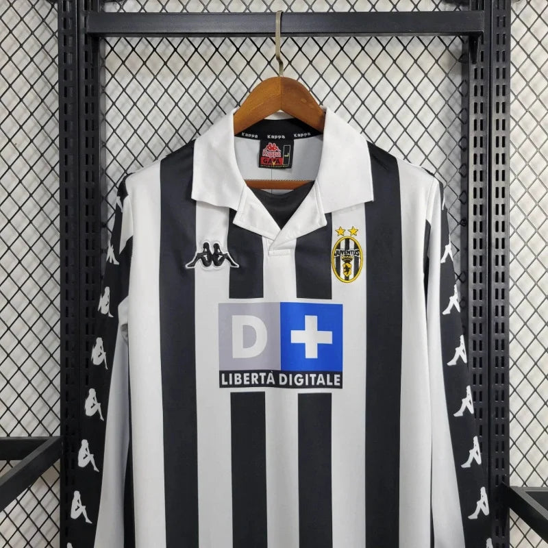 1999-2000 Retro Juventus Home Jersey  Long Sleeve
