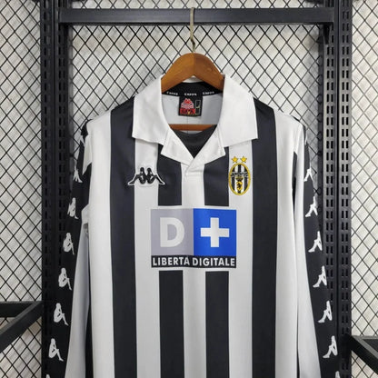 1999-2000 Retro Juventus Home Jersey  Long Sleeve