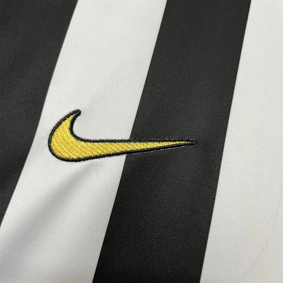 2003-2004 Retro Juventus Home Jersey