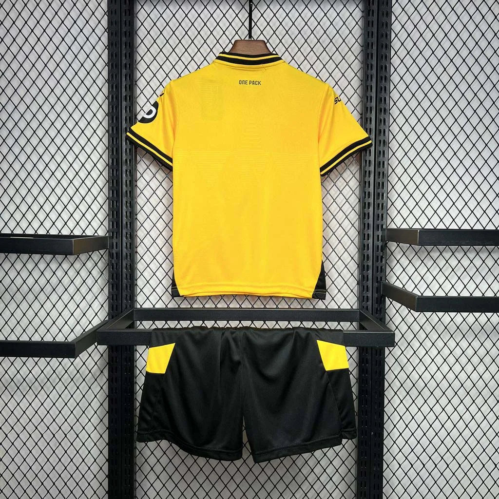 2024-2025 Wolverhampton Wanderers Home Kit Kids Size