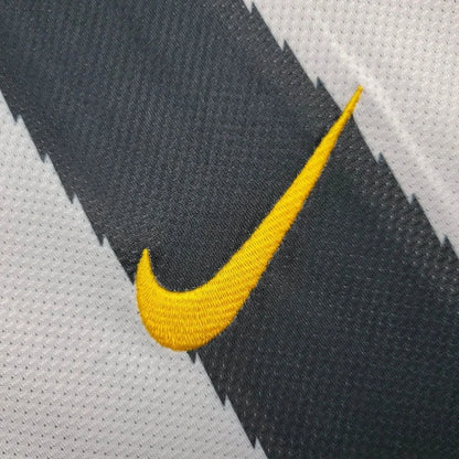 2010-2011 Retro Juventus Home Jersey