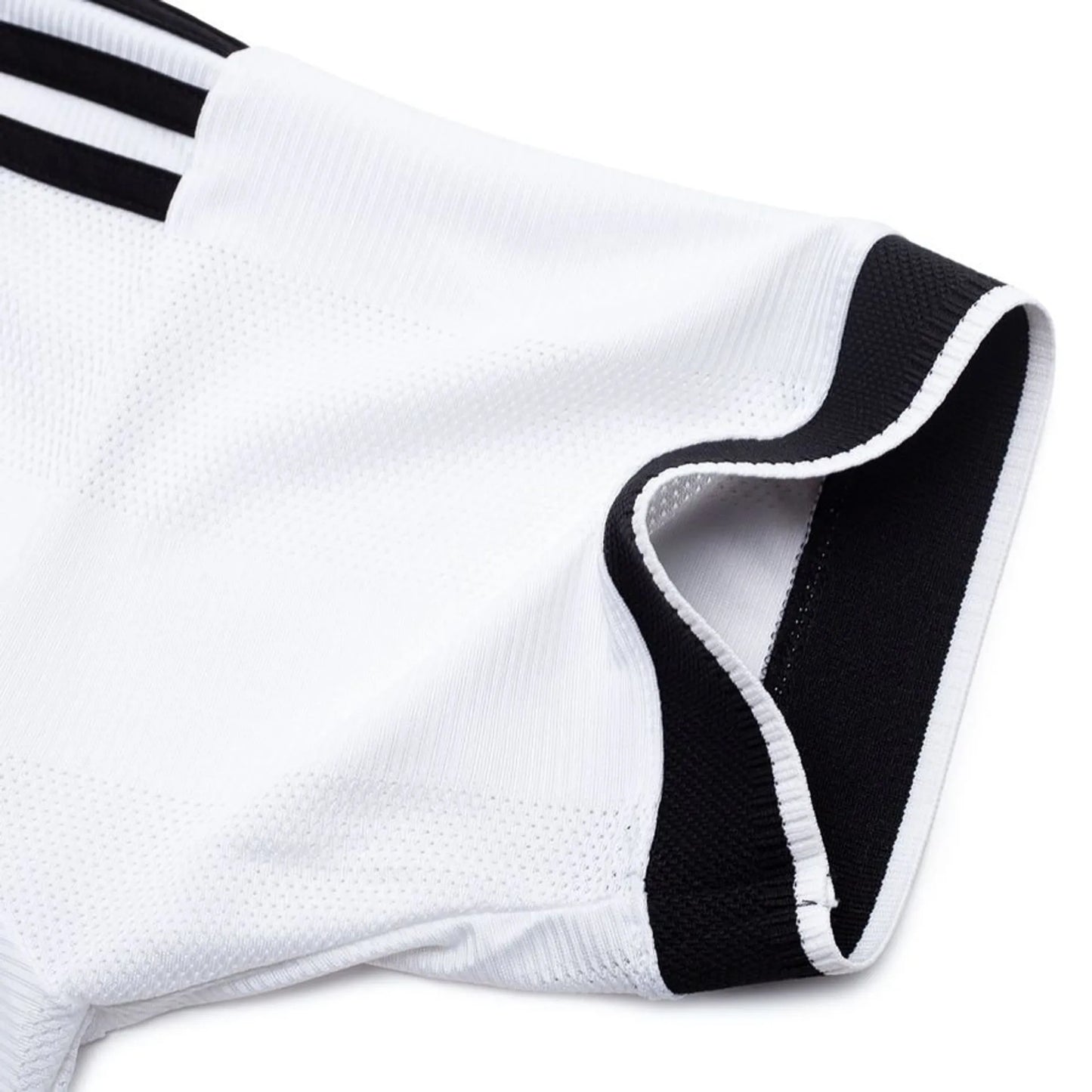 2026/2027 Eintracht Frankfurt Away Kit