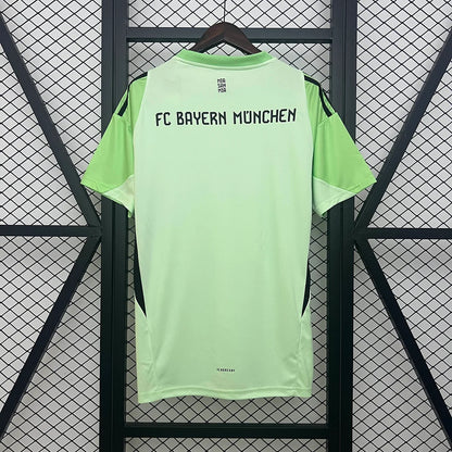 2025/2026 Bayern Munchen Green Goalkeeper Kit